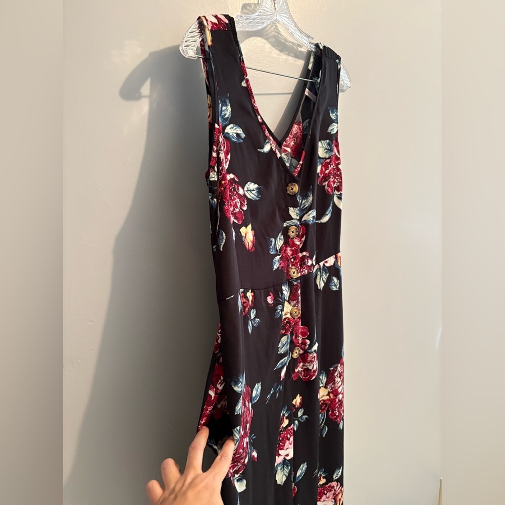 Xhilaration Women's Jumpsuit Large Floral Black Sleeveless V-Neck Button Front - Picture 14 of 16